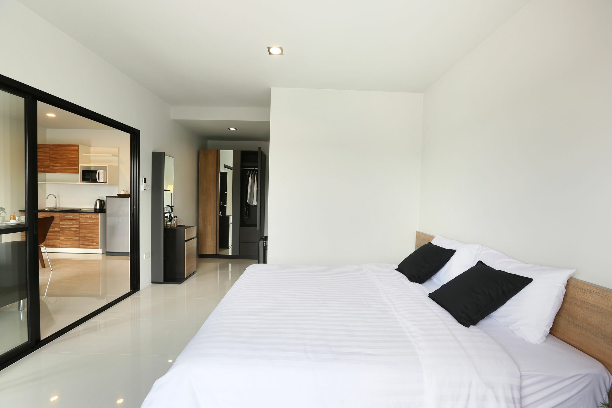 Sukh Serviced Apartment Ban Kho Hong Exterior photo